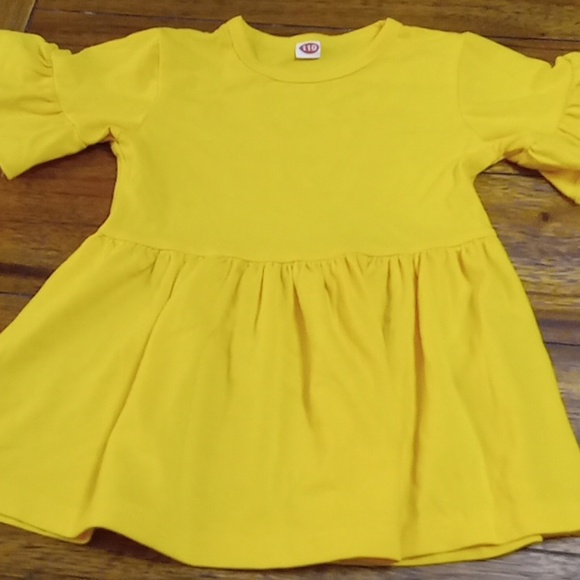 Girls 2 pc outfit - Picture 2 of 3